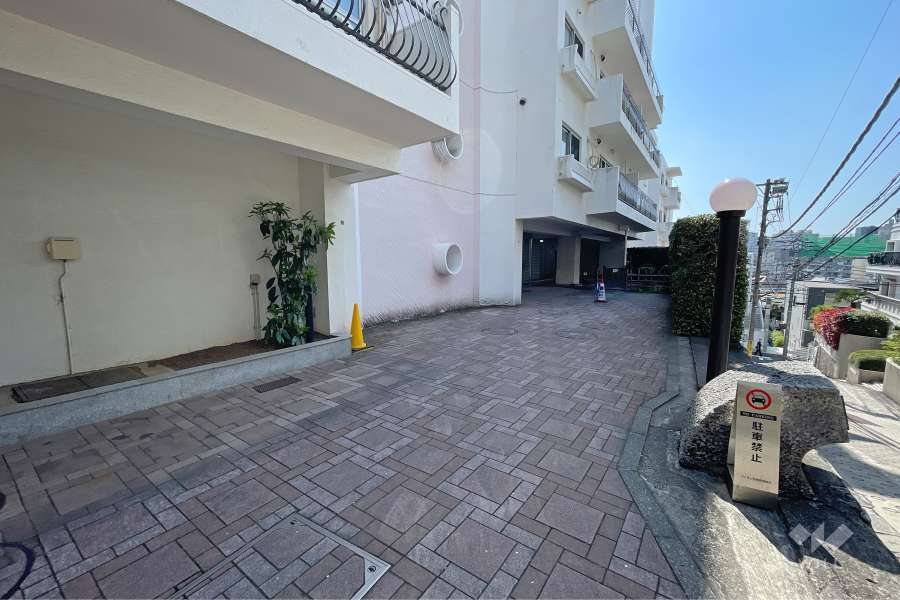 エントランスアプローチ