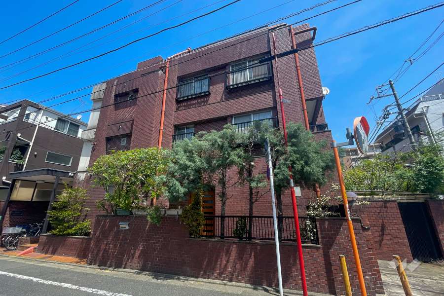 セントラルシャトーの外観（西側から）