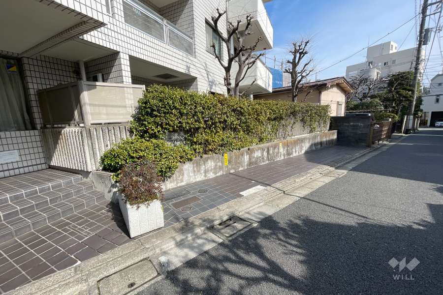 敷地内駐車場（屋外平面式）