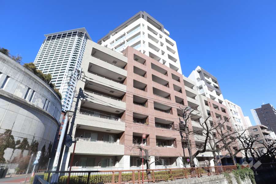 クオリア目黒大橋ウエストの外観（南西側から）