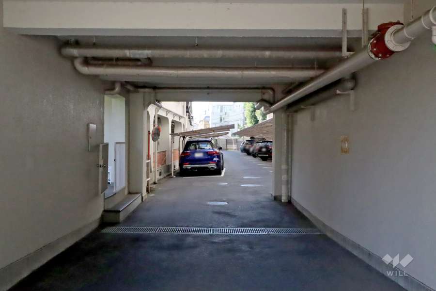 敷地内駐車場（屋外平面式）
