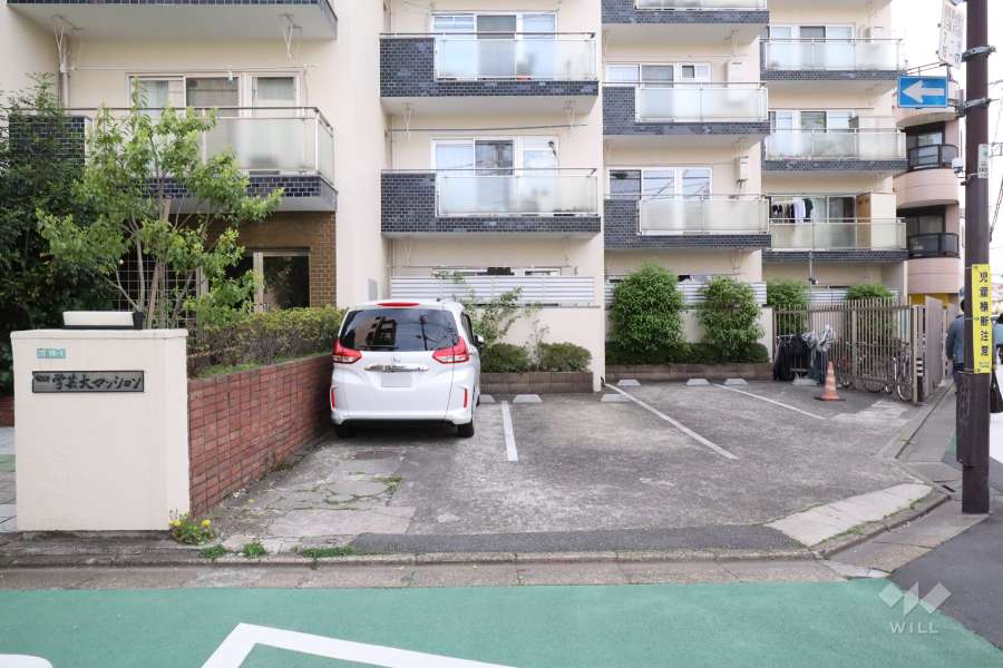 敷地内駐車場（屋外平面式）