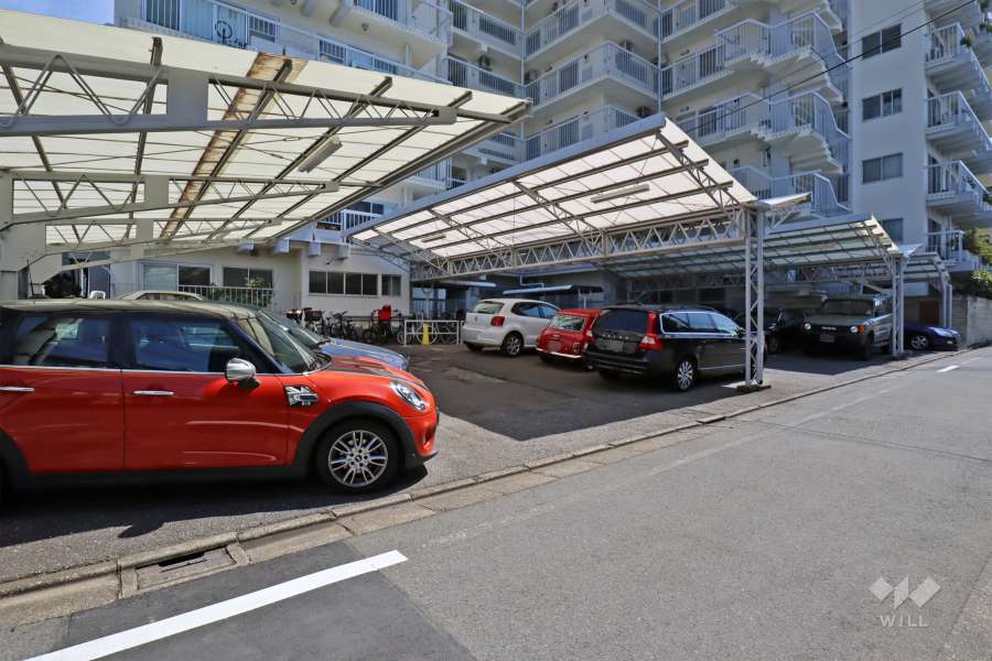 敷地内駐車場（屋外平面式）