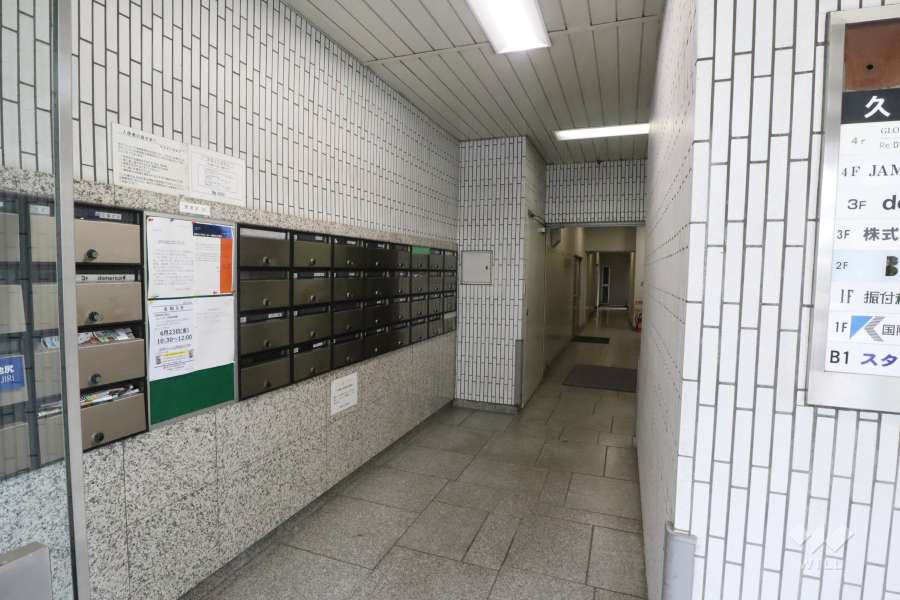 エントランスホール