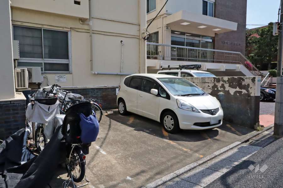 敷地内駐車場（屋外平面式）