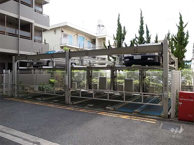 敷地内駐車場（機械式と平面式があります。）