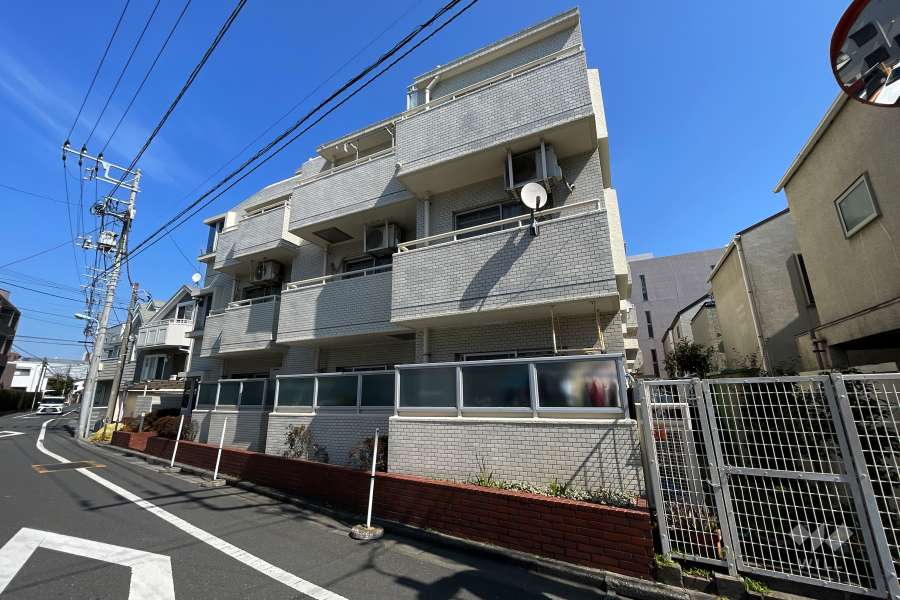 フドウ学芸大ハイツの外観（南西側から）