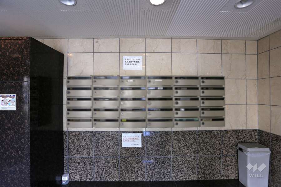 宅配ボックスと共用ポスト