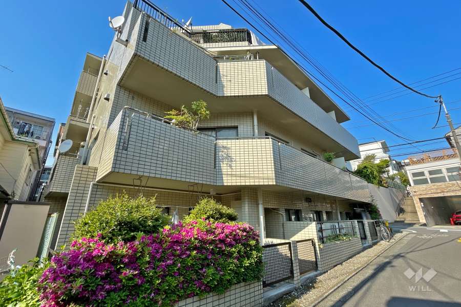 ラミアール都立大の外観（南西側から）