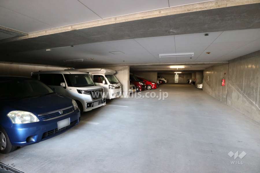 敷地内駐車場（屋内平面式）