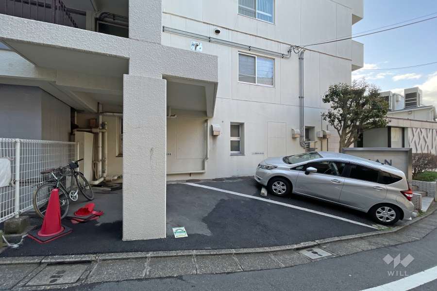 敷地内駐車場（屋外平面式）