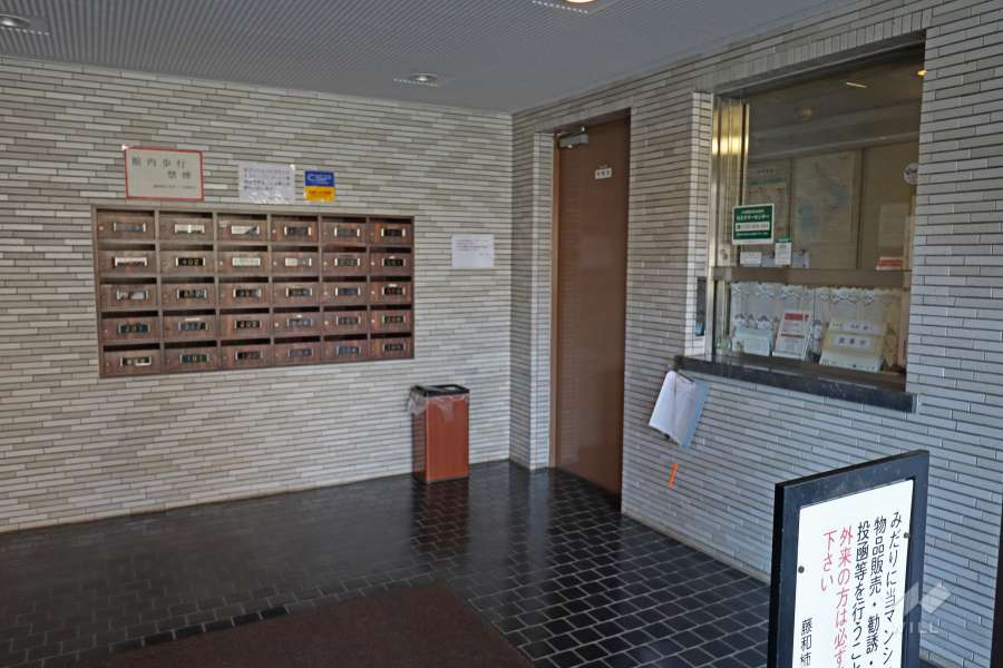 エントランスホール