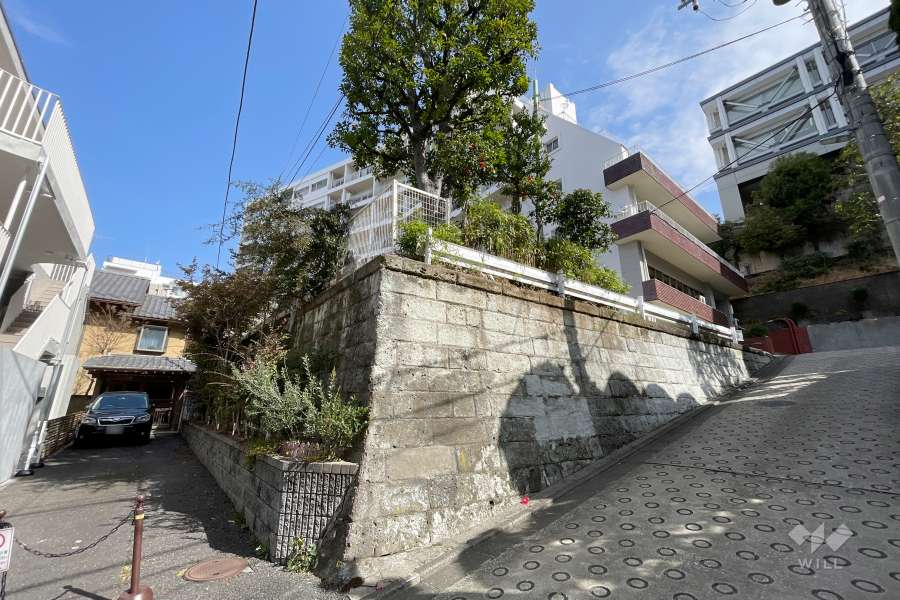 マンション目黒苑の外観(南西側から）