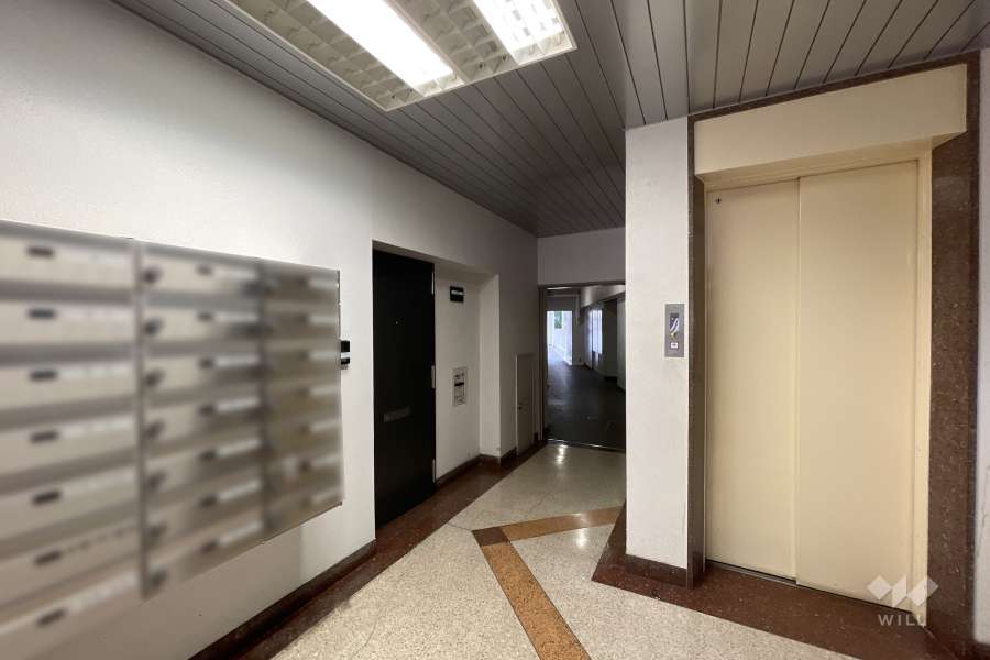 共用のエレベーター