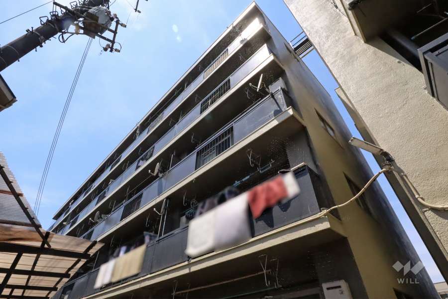 目黒第七コーポの外観(南東側から)