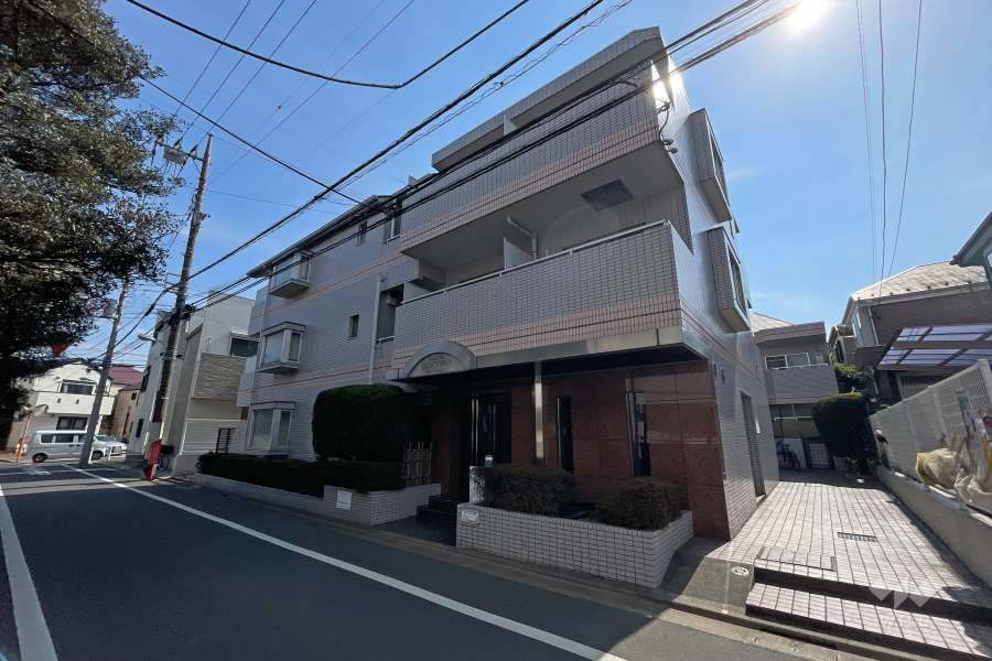 ハイタウン都立大学の外観（北西側から）