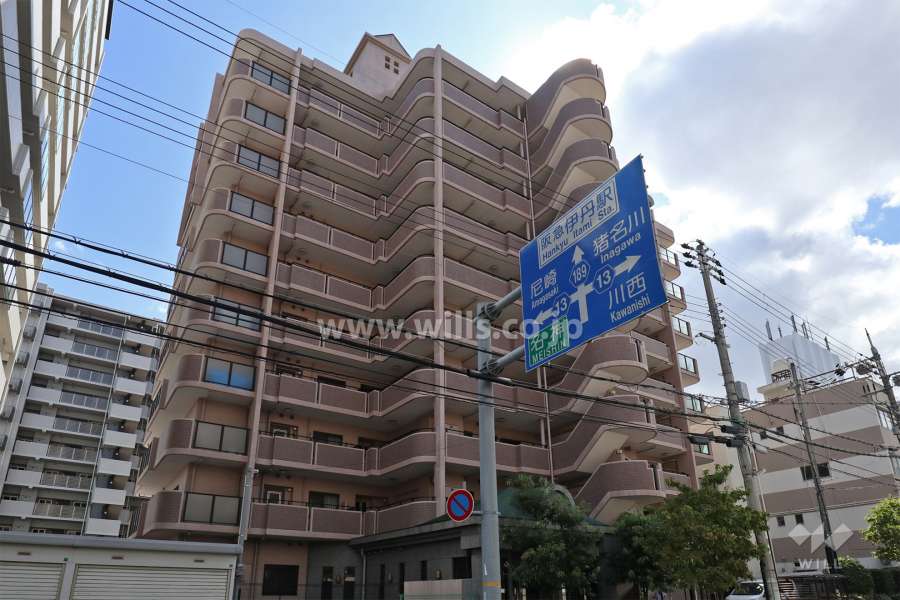 03-カネボウ伊丹グリーンマンションの外観(北東側から)