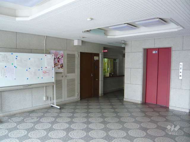 エントランスホール