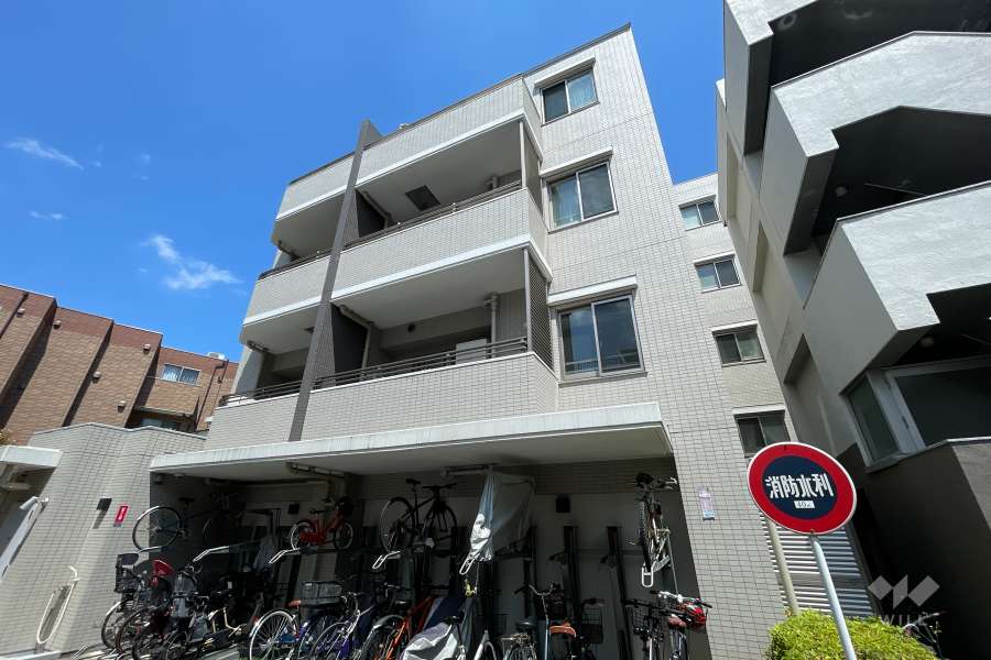 ザサンメゾン駒場エルドの外観（西側から）