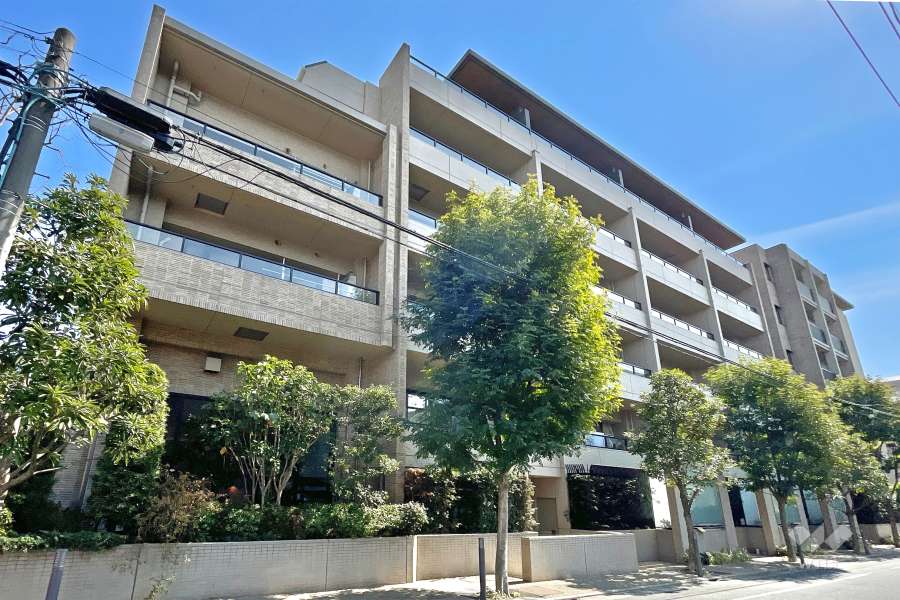 プラウド目黒本町の外観（北西側から）