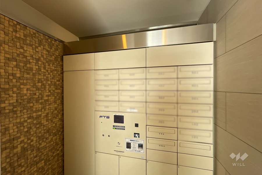 宅配ボックスと共用ポスト