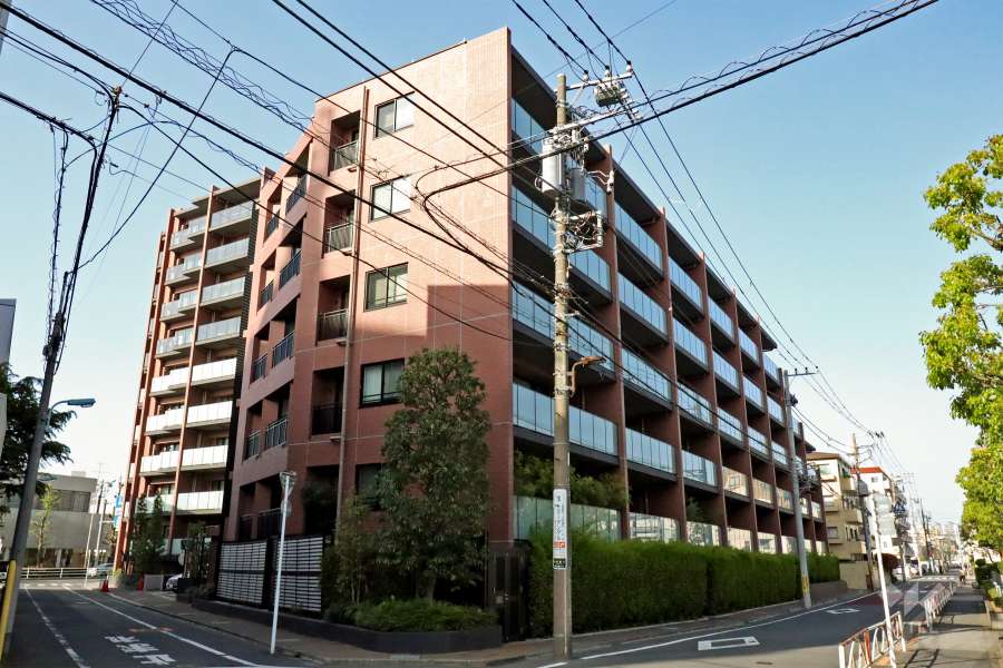 シティハウス目黒学芸大学の外観（南西側から）
