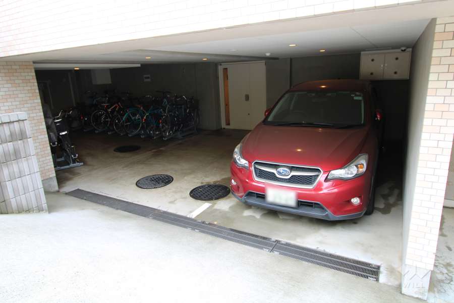 敷地内駐車場（屋内平面式）