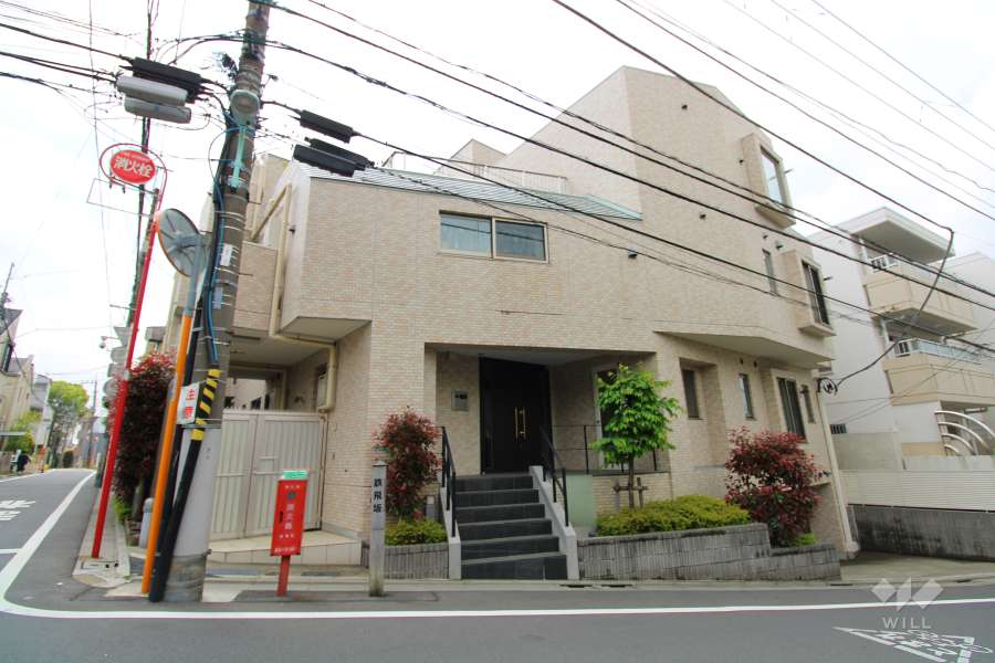 サクラティアラ目黒都立大の外観（北東側から）