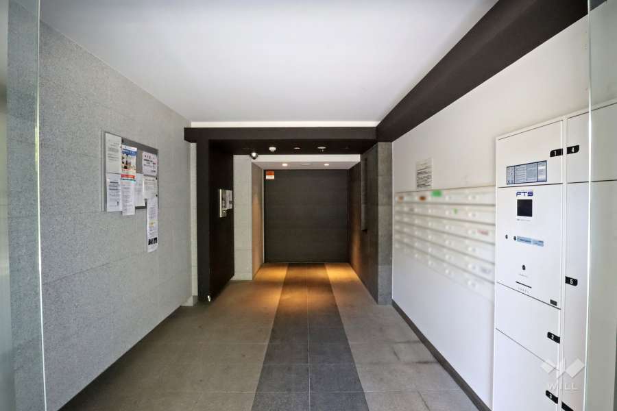 エントランスホール