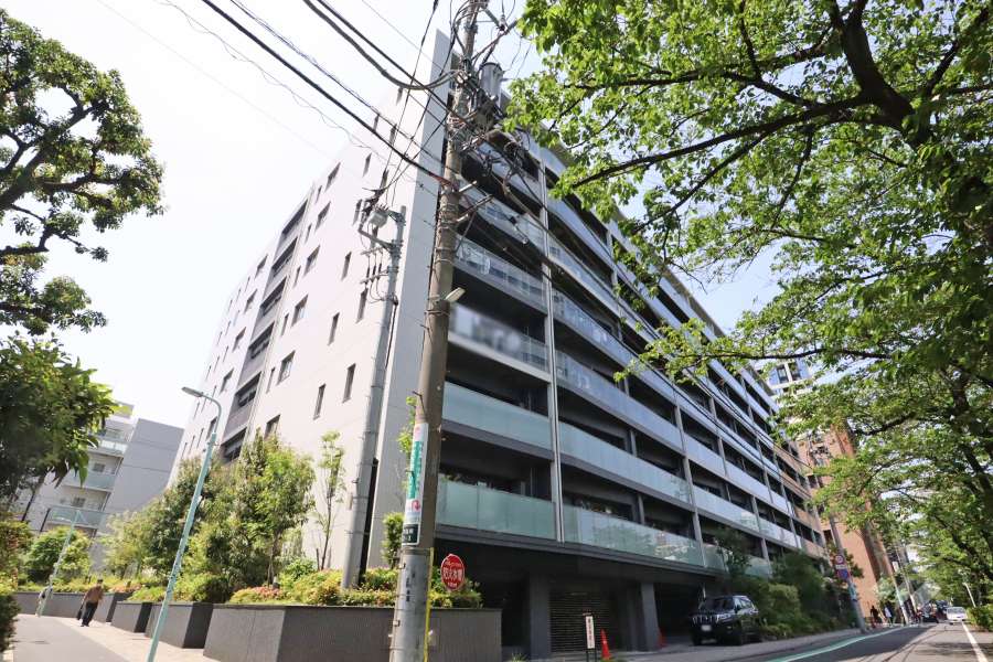 パークナード目黒の外観(東側から)