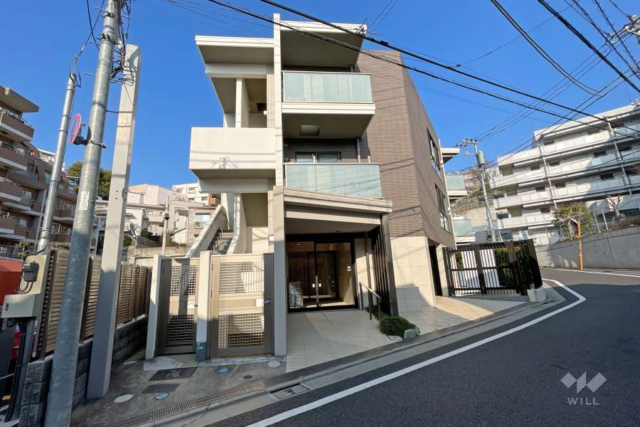 オープンレジデンシア中目黒別所坂の外観（西側から）