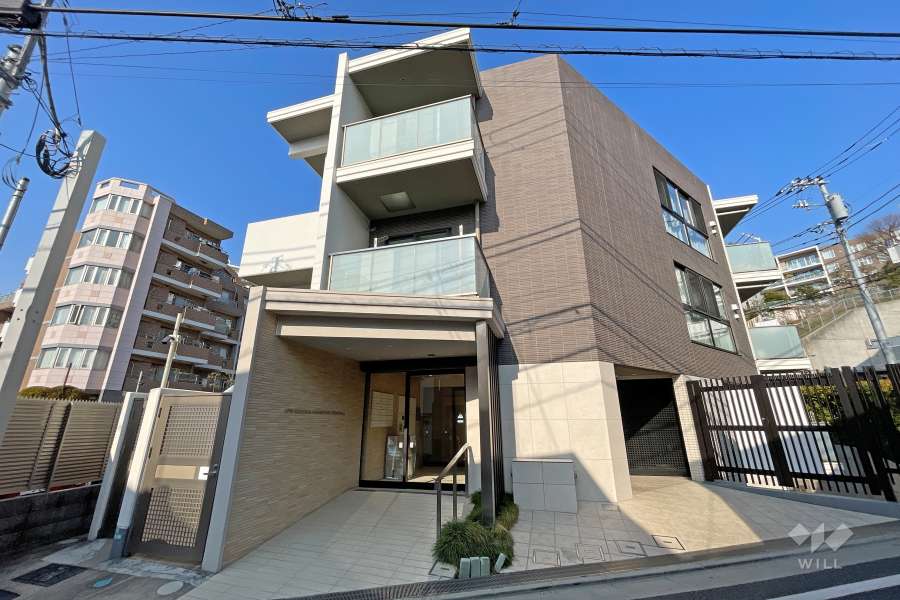 オープンレジデンシア中目黒別所坂の外観（西側から）