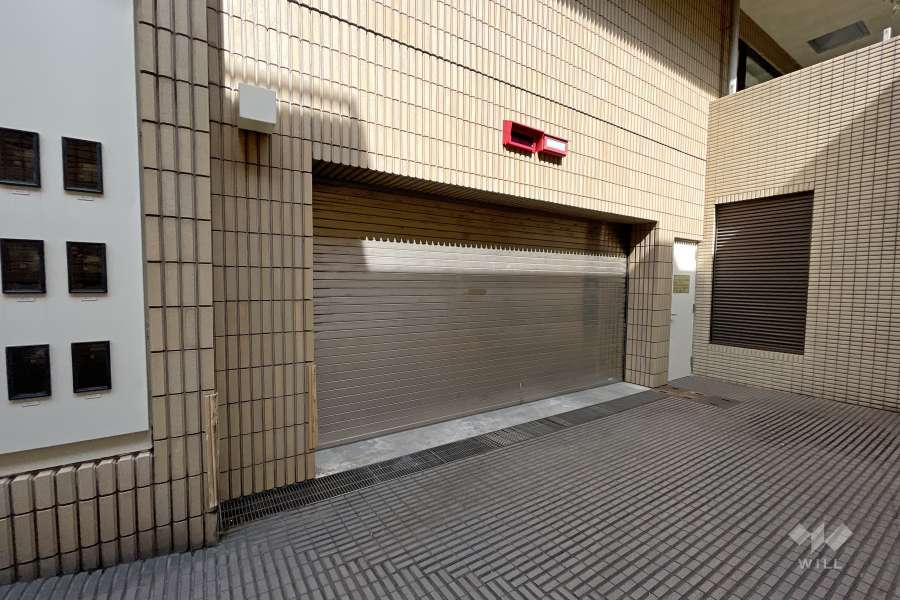 駐車場の出入り口