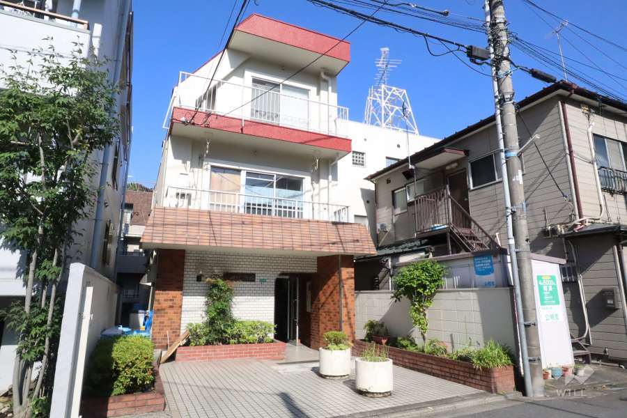 ファインライフ駒場の外観(北西側から)