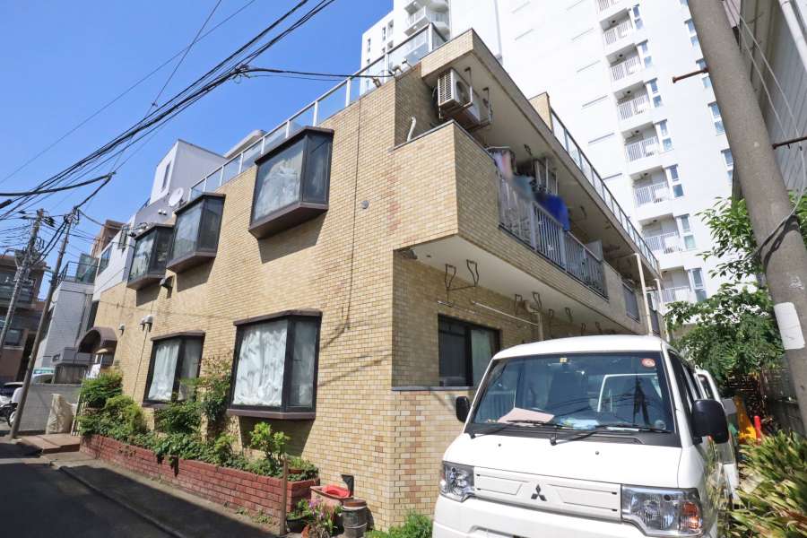 ヴェルデ目黒の外観（南西側から）