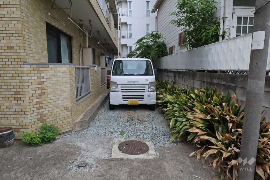 敷地内駐車場（屋外平面式）