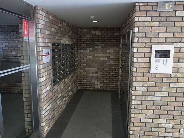 オートロック操作盤と共用ポスト