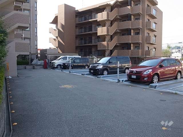 敷地内駐車場（屋外機械式）