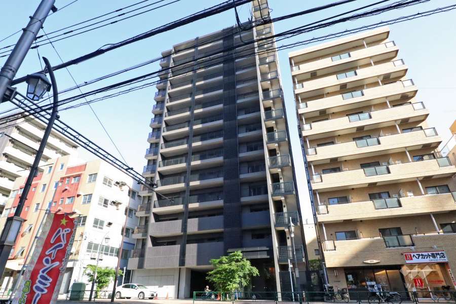 リビオ目黒ザプレイスの外観(北西側から)