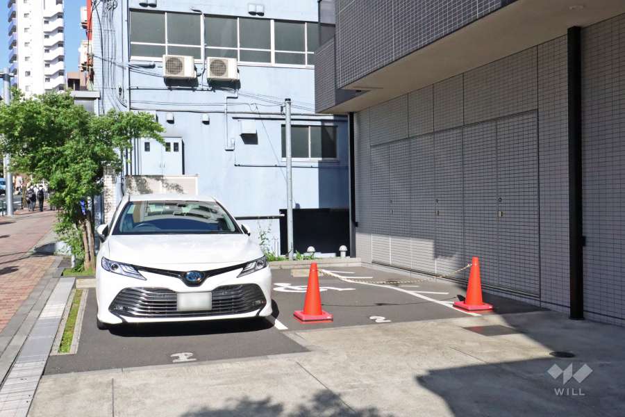 敷地内駐車場（屋外平面式）
