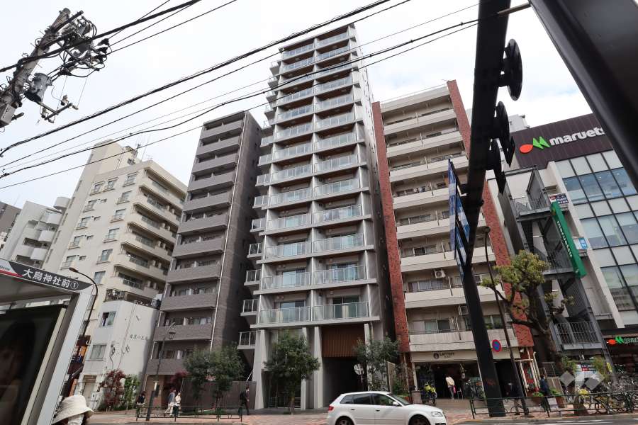 シティハウス目黒ザツインノース棟の外観（北西側から）