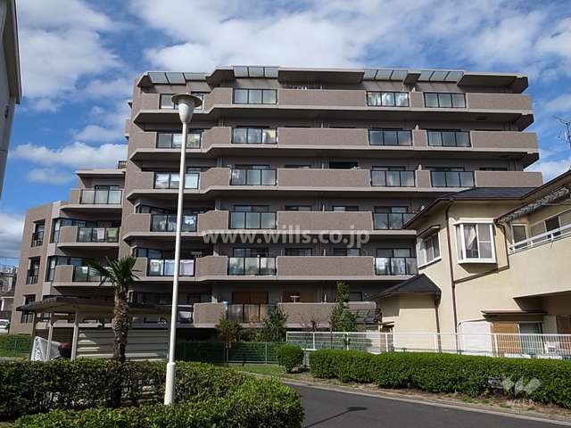 サンヴェール伊丹行基町の外観（南側から）