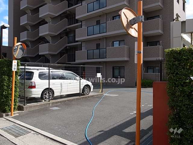敷地内駐車場