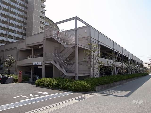 駐車場棟