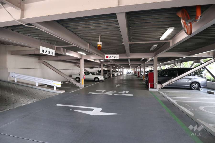 敷地内駐車場（自走式立体）