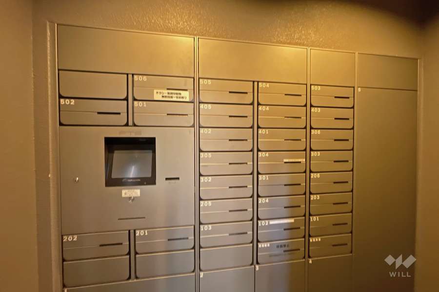宅配ボックスと共用ポスト