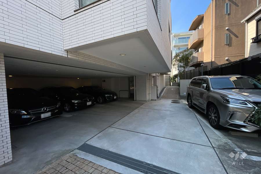 敷地内駐車場（屋内平面式、屋外平面式）