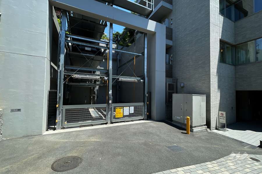 敷地内駐車場（屋外機械式）