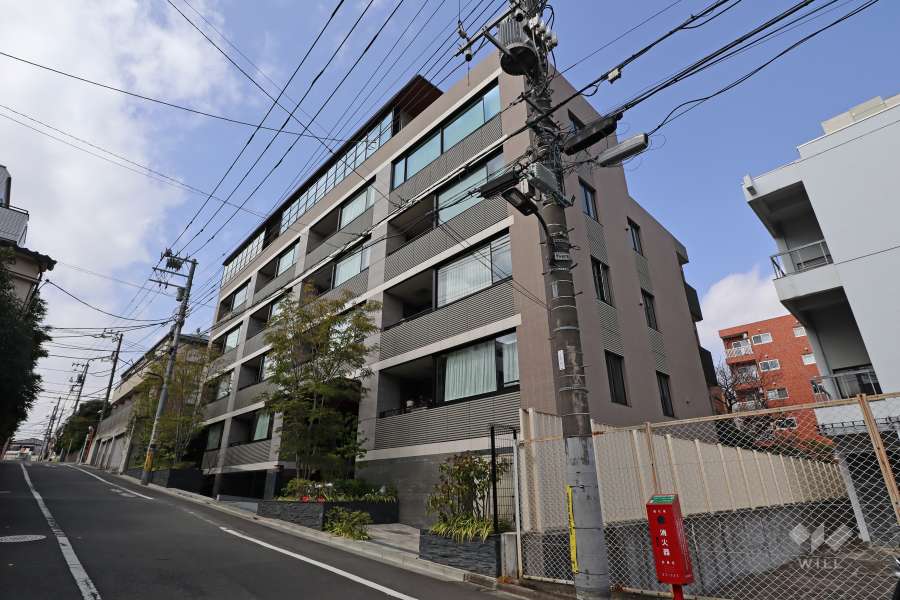 ディアナコート都立大学の外観(南東側から)