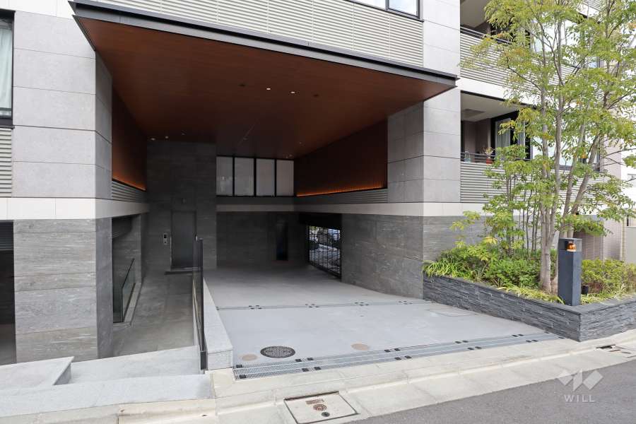 駐車場の出入り口